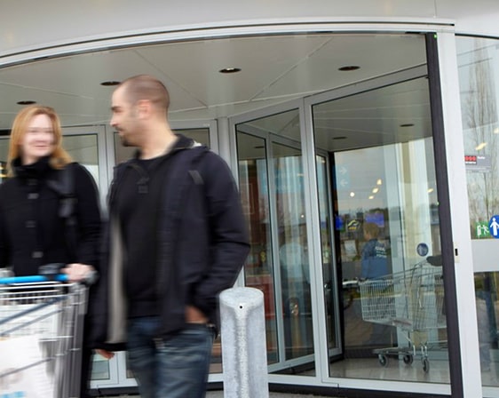 three-wing high capacity automatic revolving door